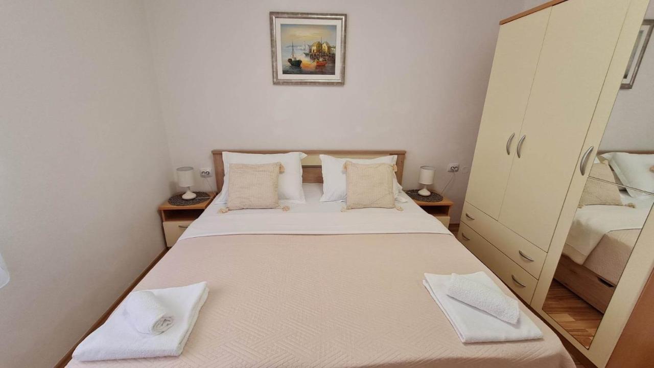 Apartman "Flower Garden" Ražanac المظهر الخارجي الصورة