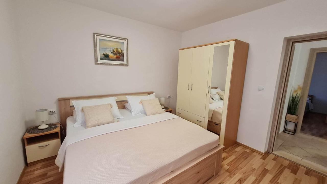 Apartman "Flower Garden" Ražanac المظهر الخارجي الصورة